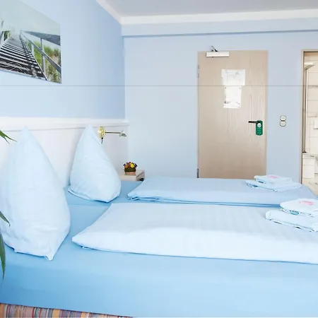 Zum Eisenhammer Hotel Oberhausen (North Rhine-Westphalia)