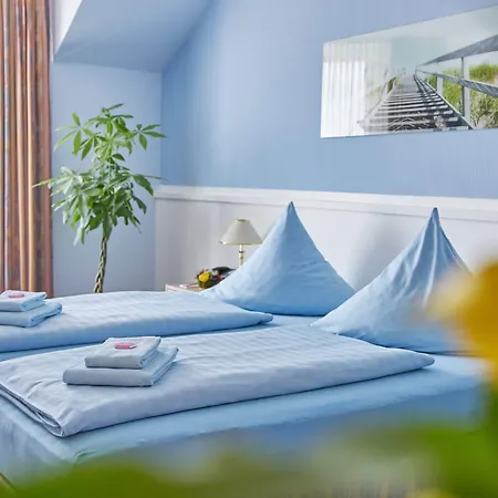 Zum Eisenhammer Hotel Oberhausen (North Rhine-Westphalia)