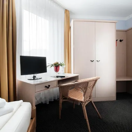 Zum Eisenhammer Hotell Oberhausen (North Rhine-Westphalia)