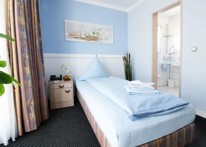 Zum Eisenhammer Hotel Oberhausen (North Rhine-Westphalia)