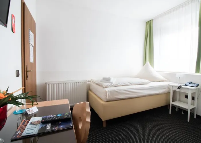 Zum Eisenhammer Hotel Oberhausen (North Rhine-Westphalia)